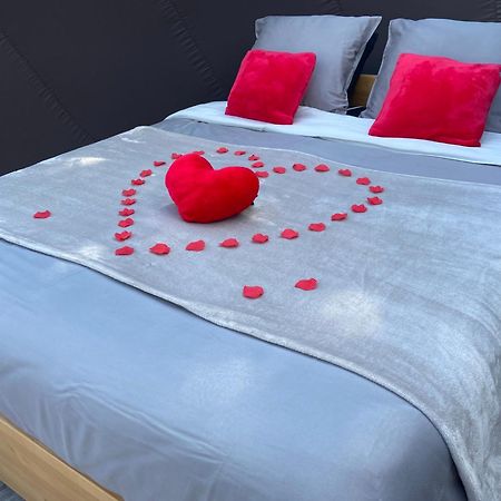 Bulle D Evasion Silly Pres De Pairi Daiza Bed and Breakfast Εξωτερικό φωτογραφία
